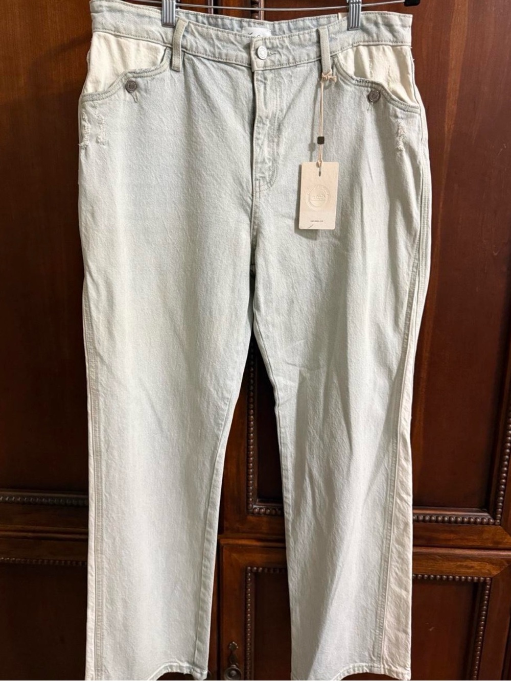 KanCan Women's Straight Leg Jeans in Light Cream